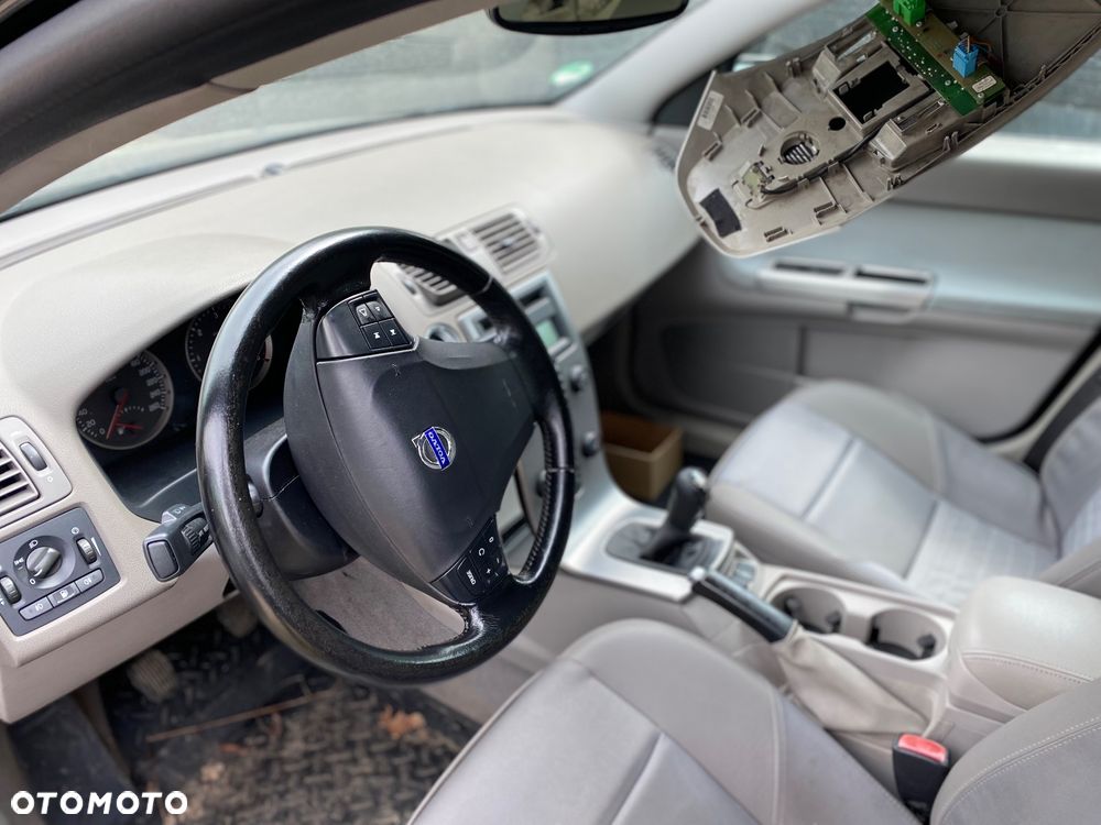 Volvo V50 2.0D Momentum - 5