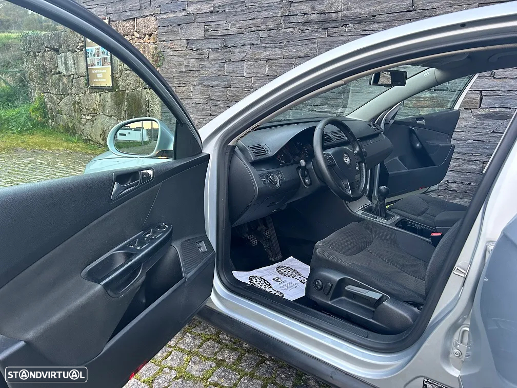 VW Passat 1.9 TDi Confortline - 10
