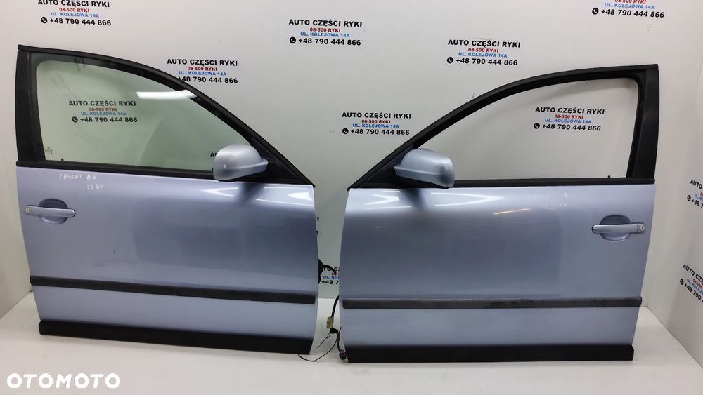 VW Passat B5 Kombi  Sedan  Drzwi Lewe Przód LL5Y - 1