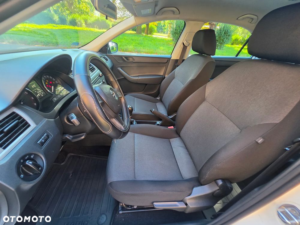 Skoda RAPID 1.2 TSI Style Plus - 10