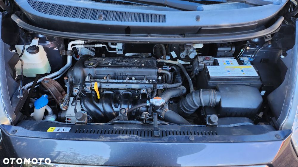 Kia Venga 1.4 CVVT ISG Vision - 20