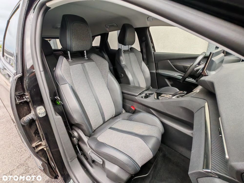 Peugeot 3008 - 21