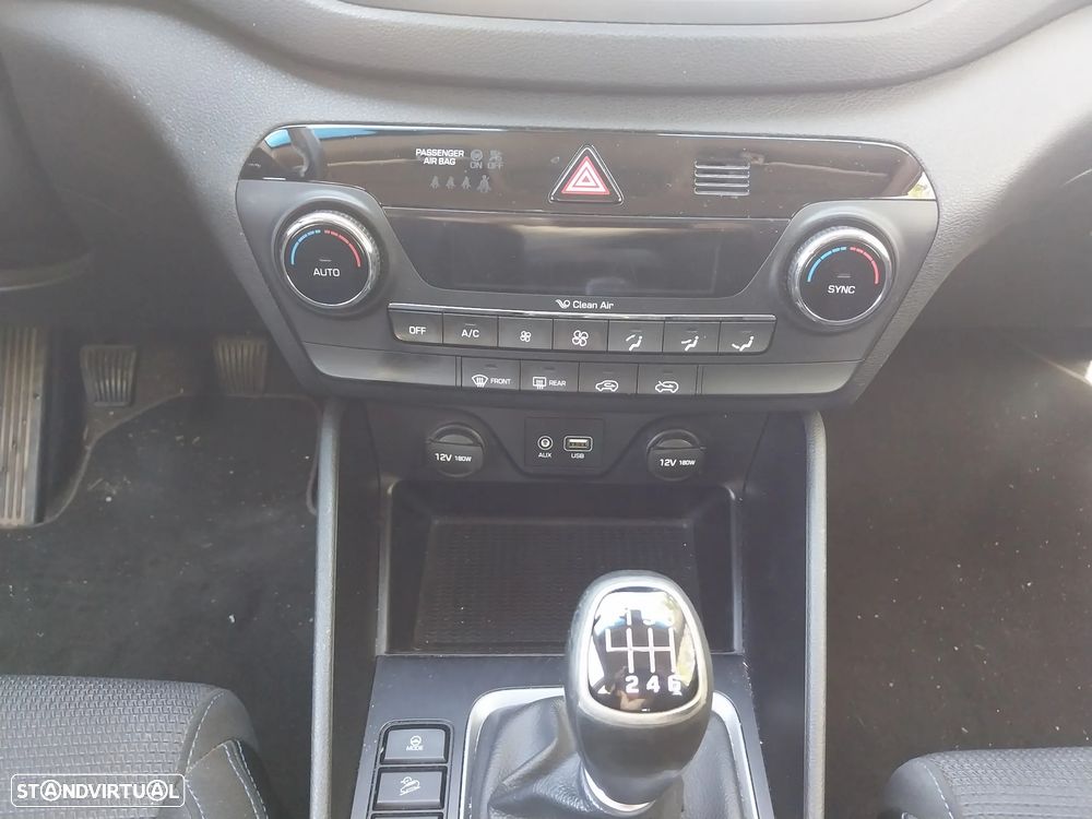Hyundai Tucson 1.7 CRDi Executive - 15