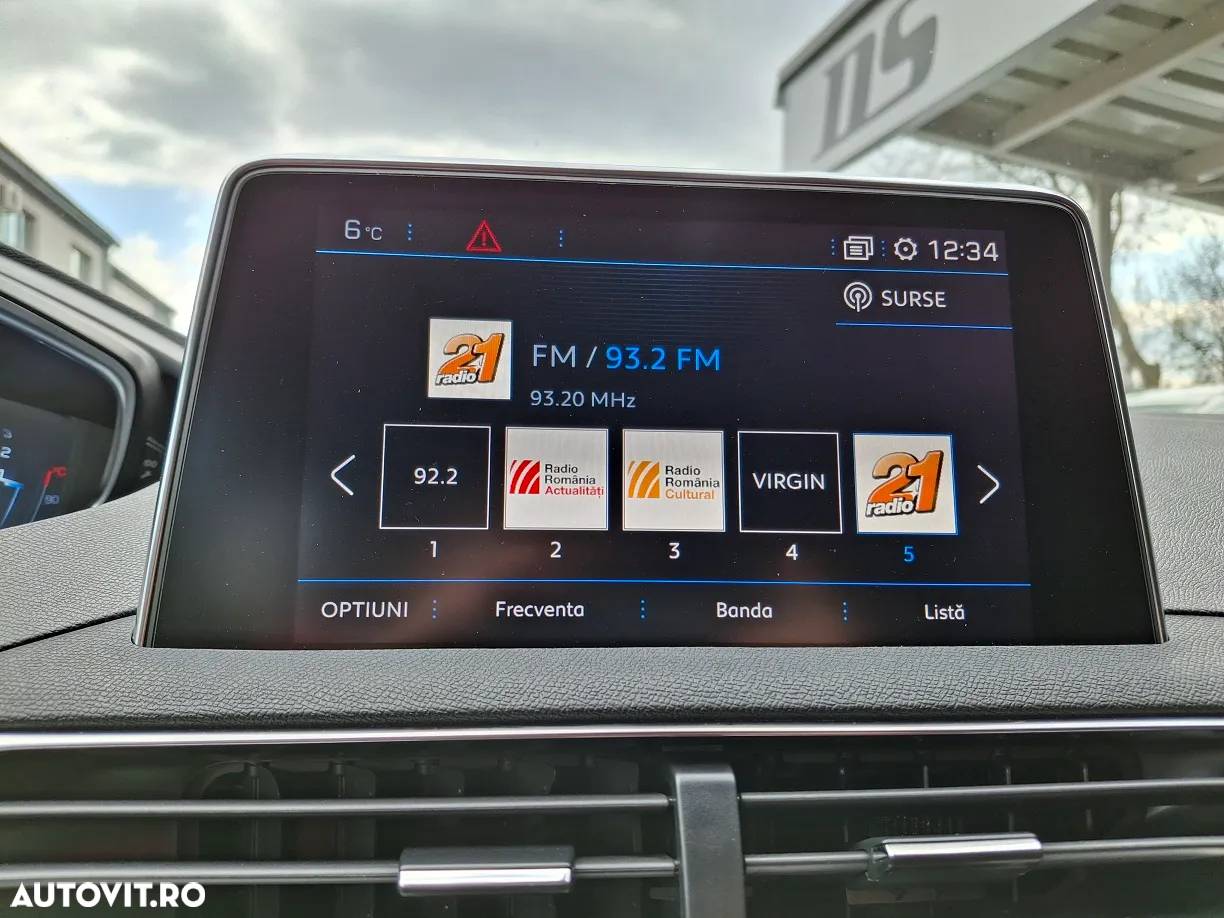 Peugeot 3008 1.2 PureTech S&S EAT8 Allure - 20