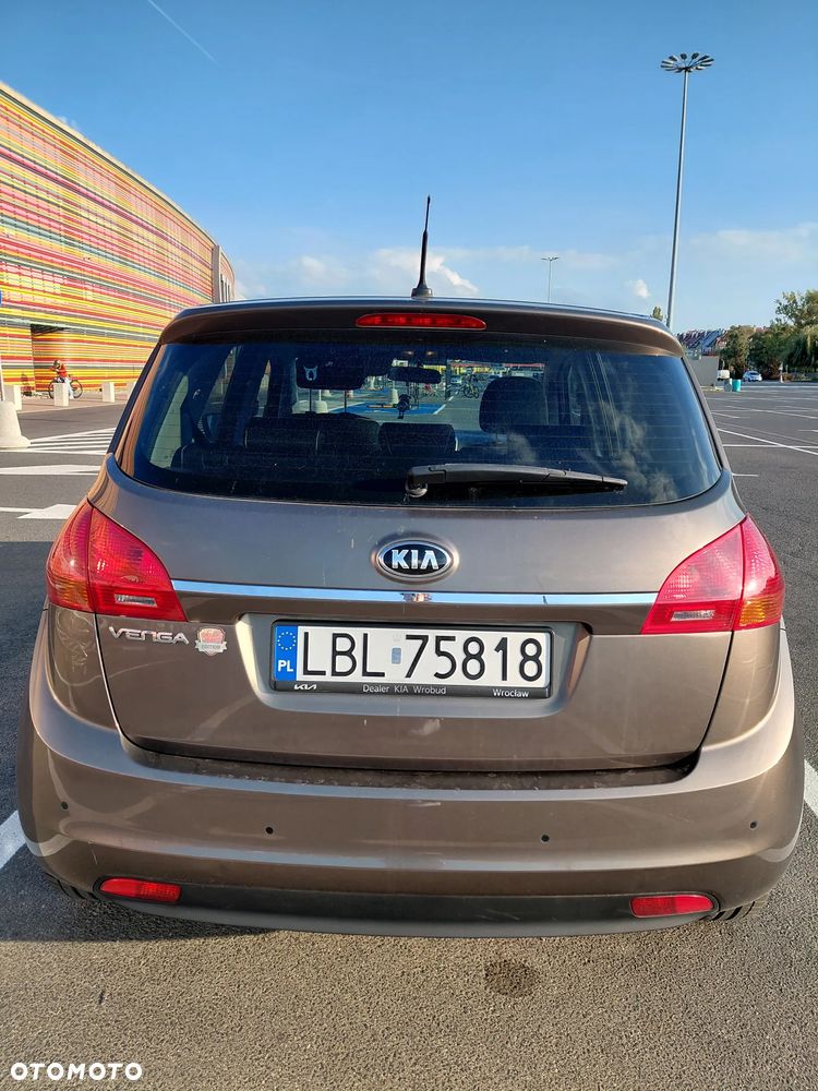 Kia Venga 2015 photo 4