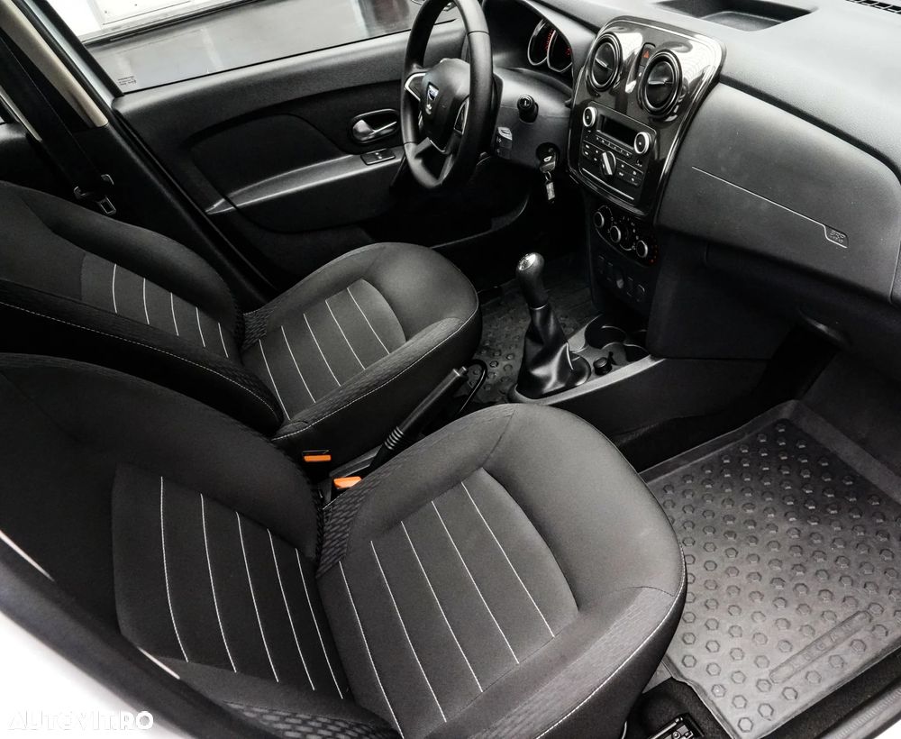 Dacia Logan 1.0 SCe Laureate - 12