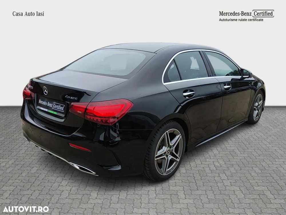 Mercedes-Benz A 220 4MATIC Aut. - 9