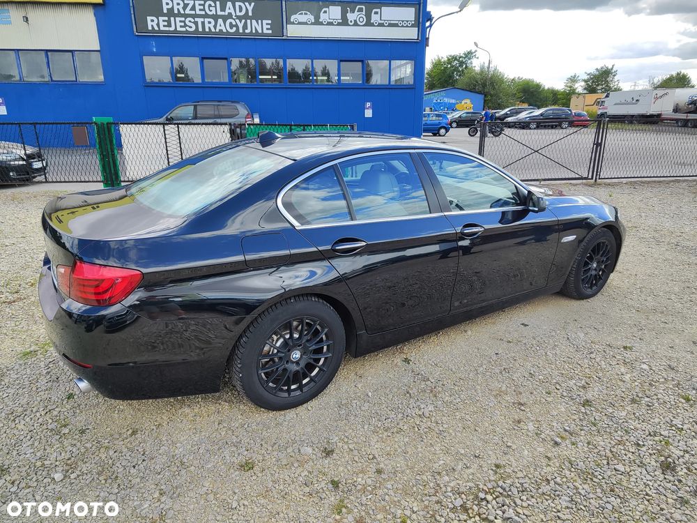 BMW Seria 5 535d xDrive - 9