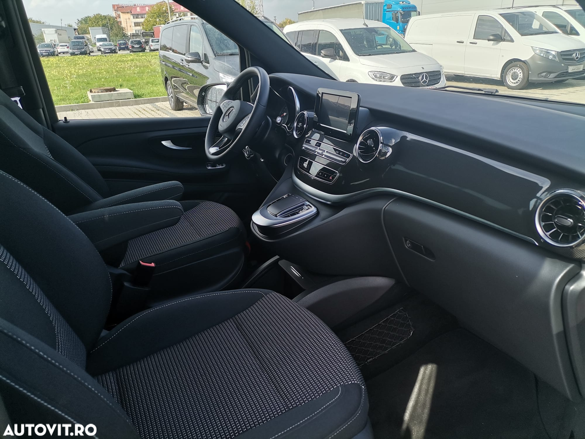 Mercedes-Benz V 220 d Lung Avantgarde - 13