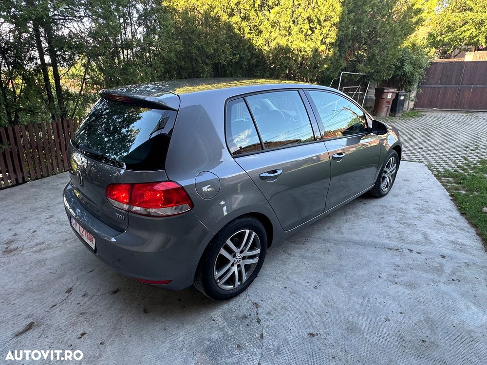 Volkswagen Golf 2.0 TDI DPF Comfortline - 4