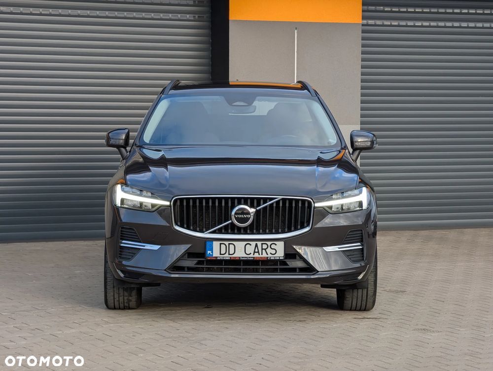 Volvo XC 60 B4 B Essential - 4