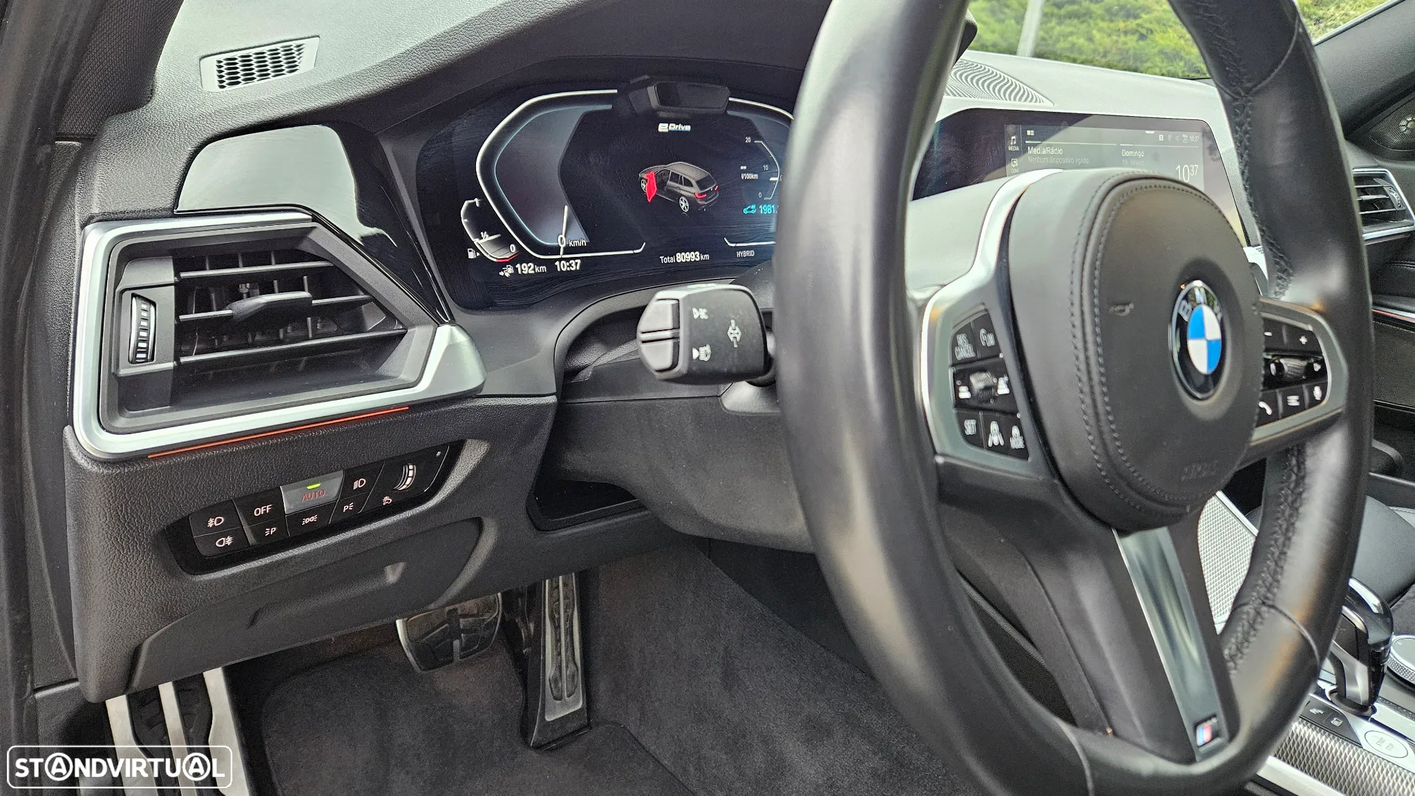 BMW 330 e Touring Pack M Auto - 30