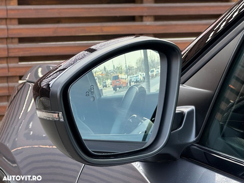 Peugeot 2008 PureTech 130 EAT8 GT - 35