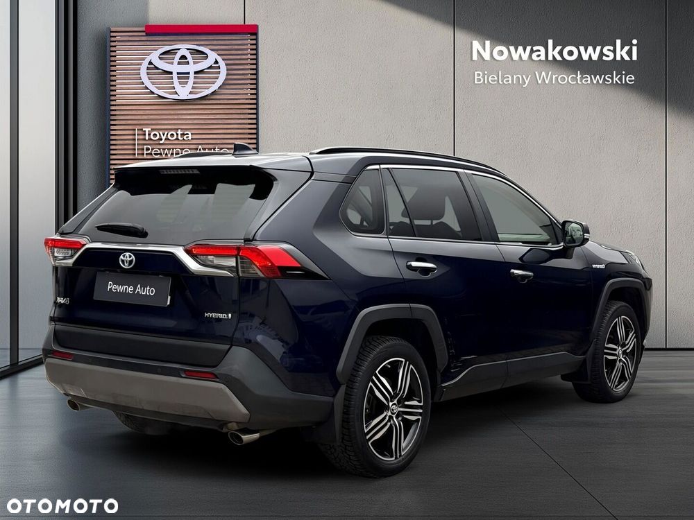 Toyota RAV4 2021