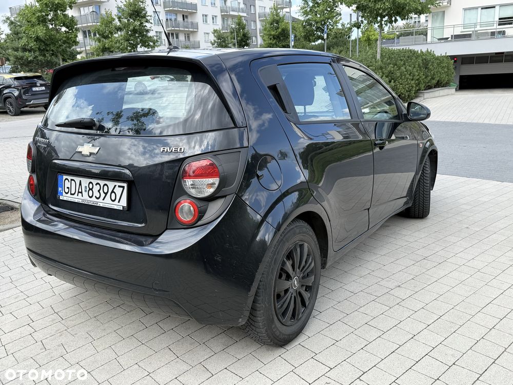 Chevrolet Aveo - 4