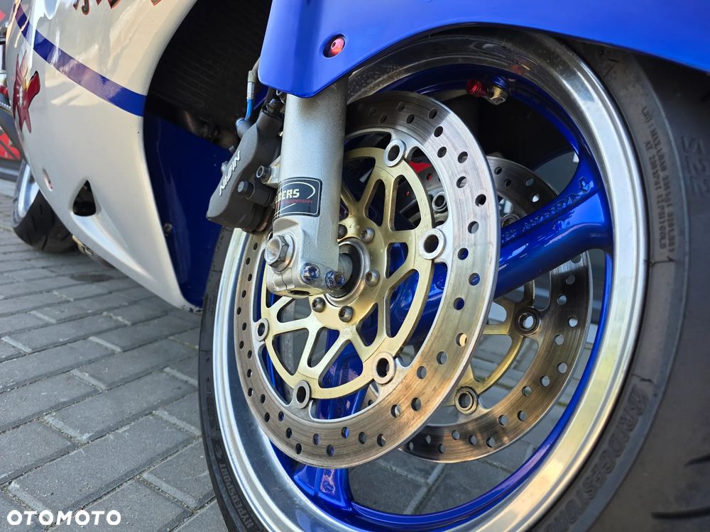 Honda CBR - 25