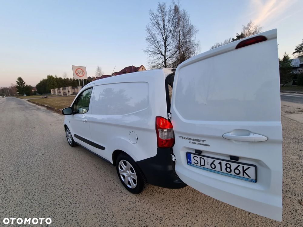 Ford TRANSIT COURIER - 17