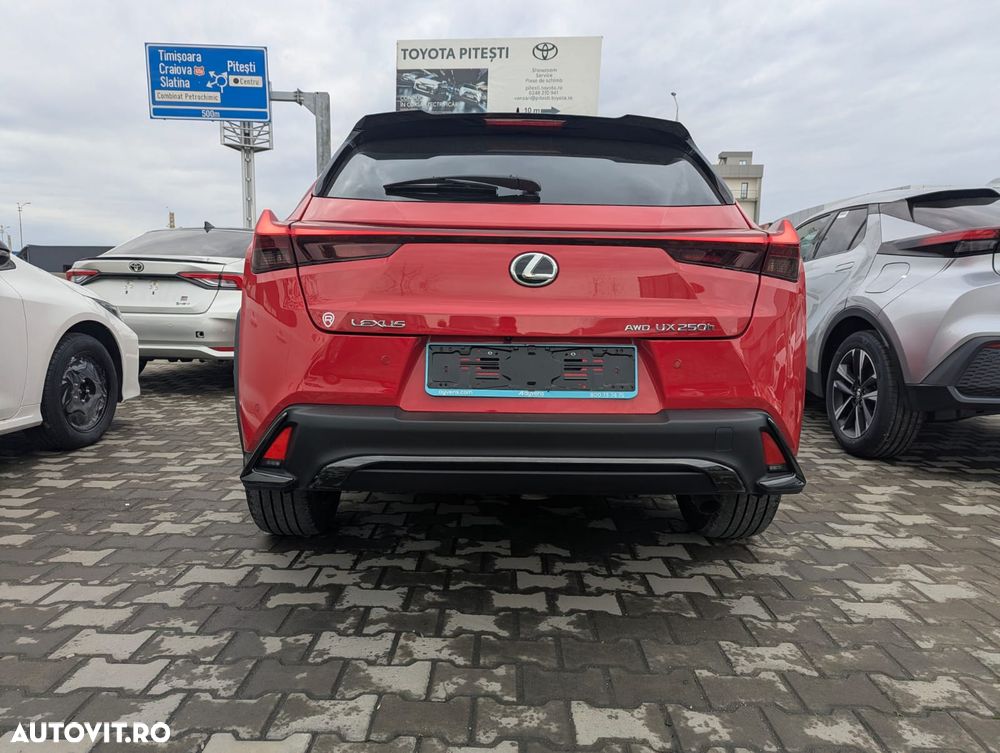 Lexus UX 250h (E-FOUR) F SPORT - 3