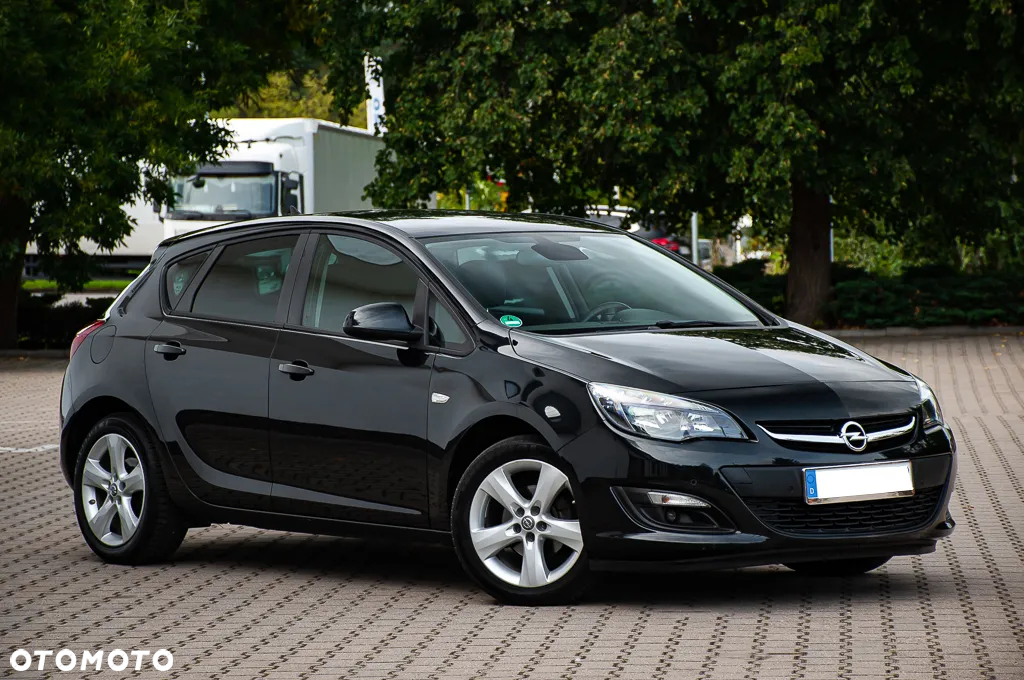 Opel Astra 1.4 Turbo Cosmo - 3