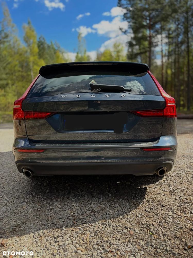 Volvo V60 T4 Momentum - 12