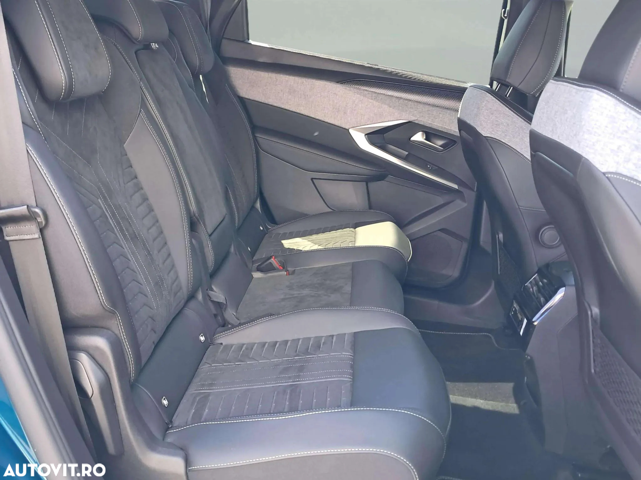 Peugeot 5008 1.2L 136 e-DCS6 MHEV GT - 16