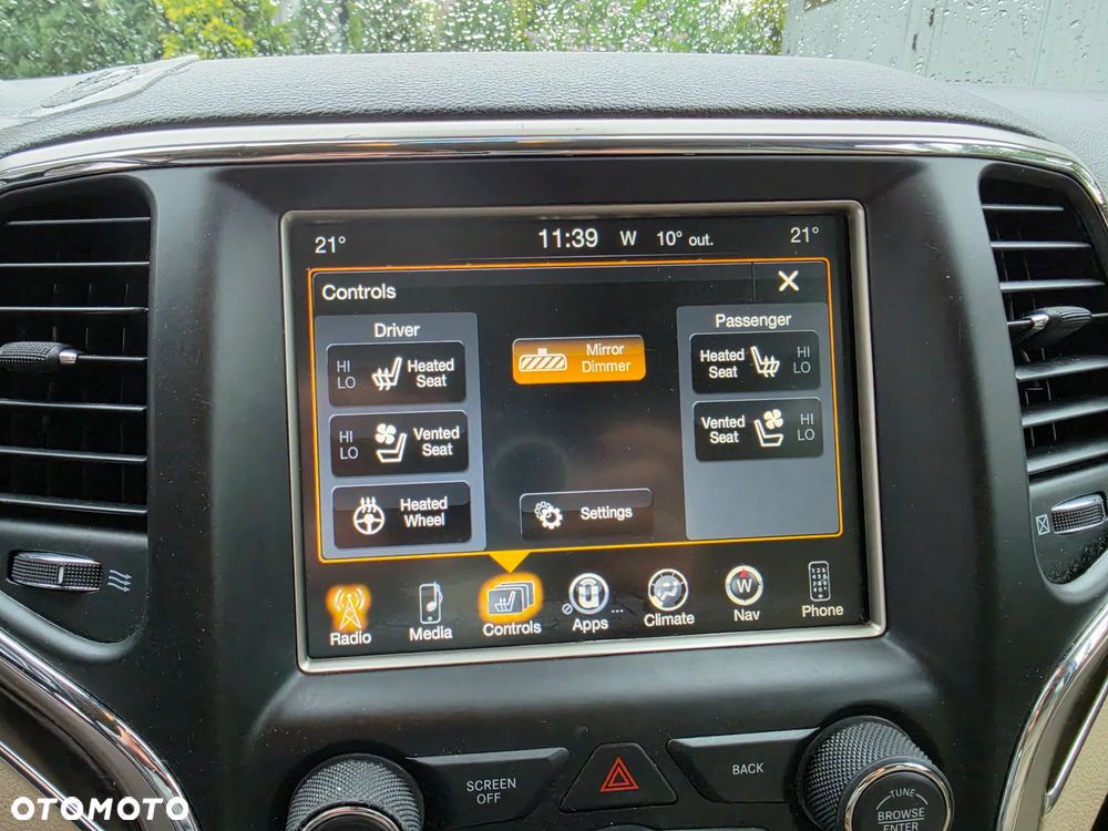 Jeep Grand Cherokee - 20
