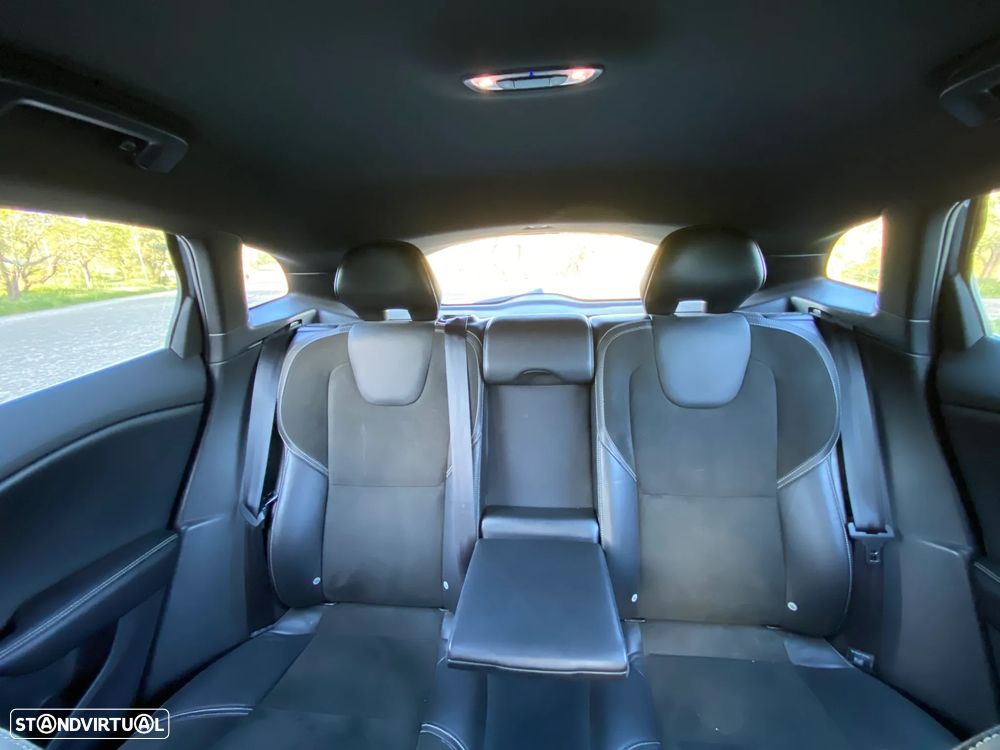 Volvo V40 1.6 D2 R-Design - 21