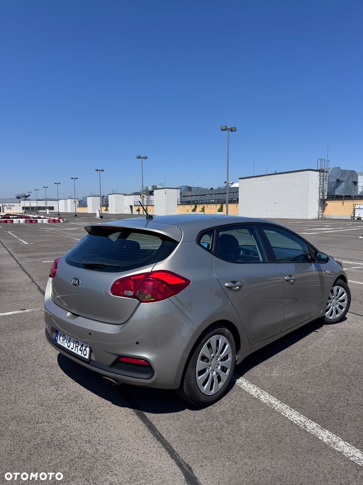 Kia Ceed - 6