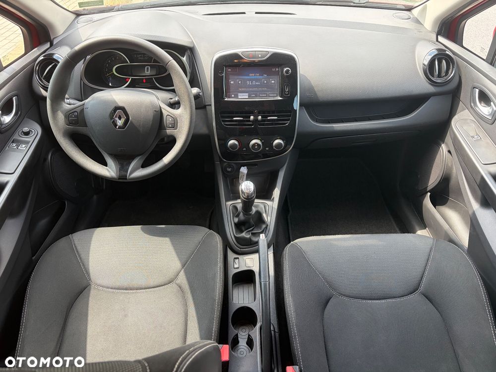 Renault Clio 1.2 16V 75 Life - 9