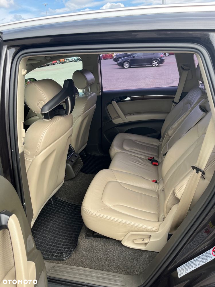 Audi Q7 - 6