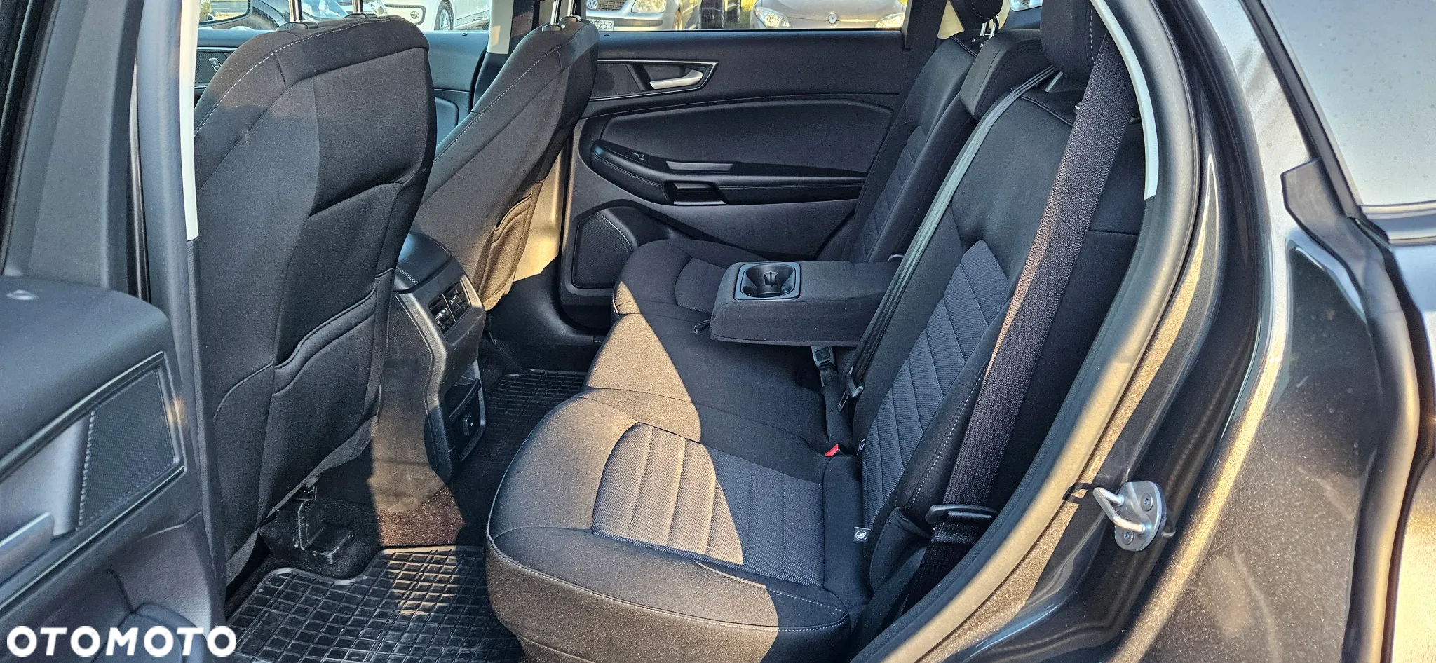 Ford Edge - 10