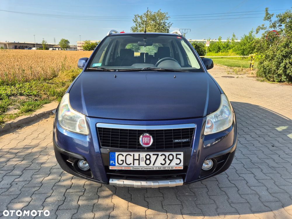Fiat Sedici - 12