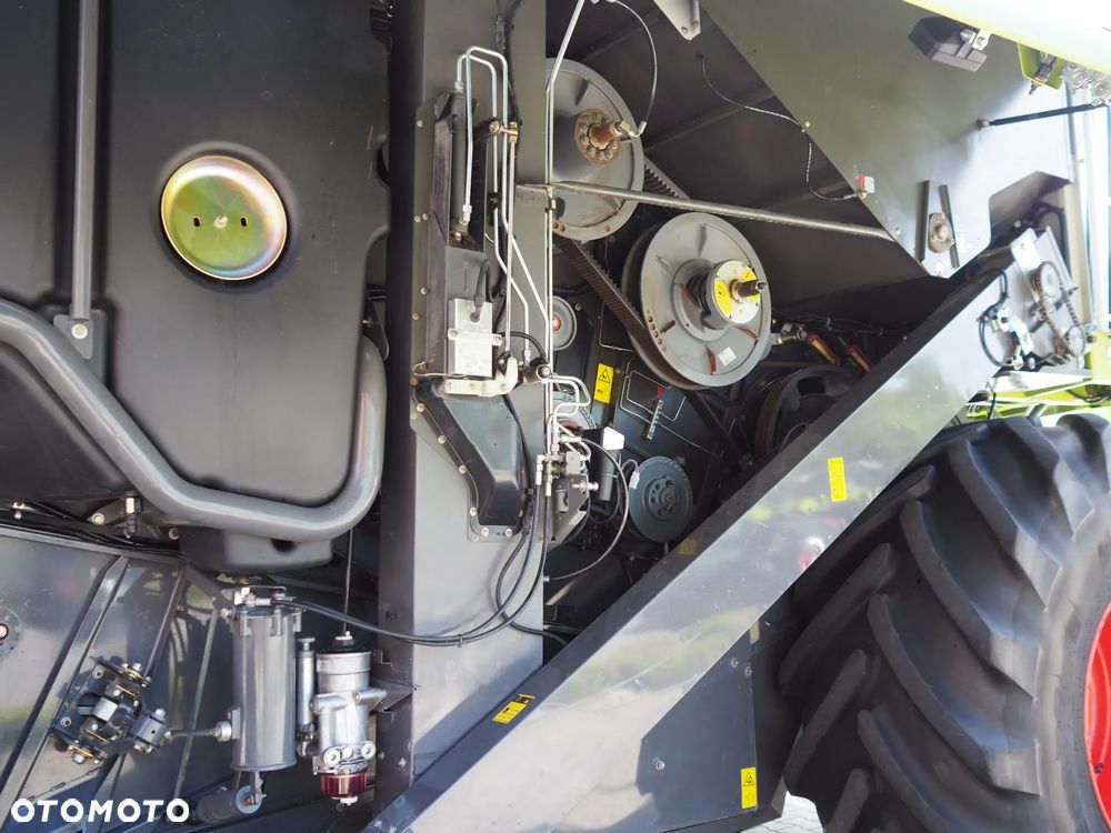 Claas Lexion 750 + V770 - 11
