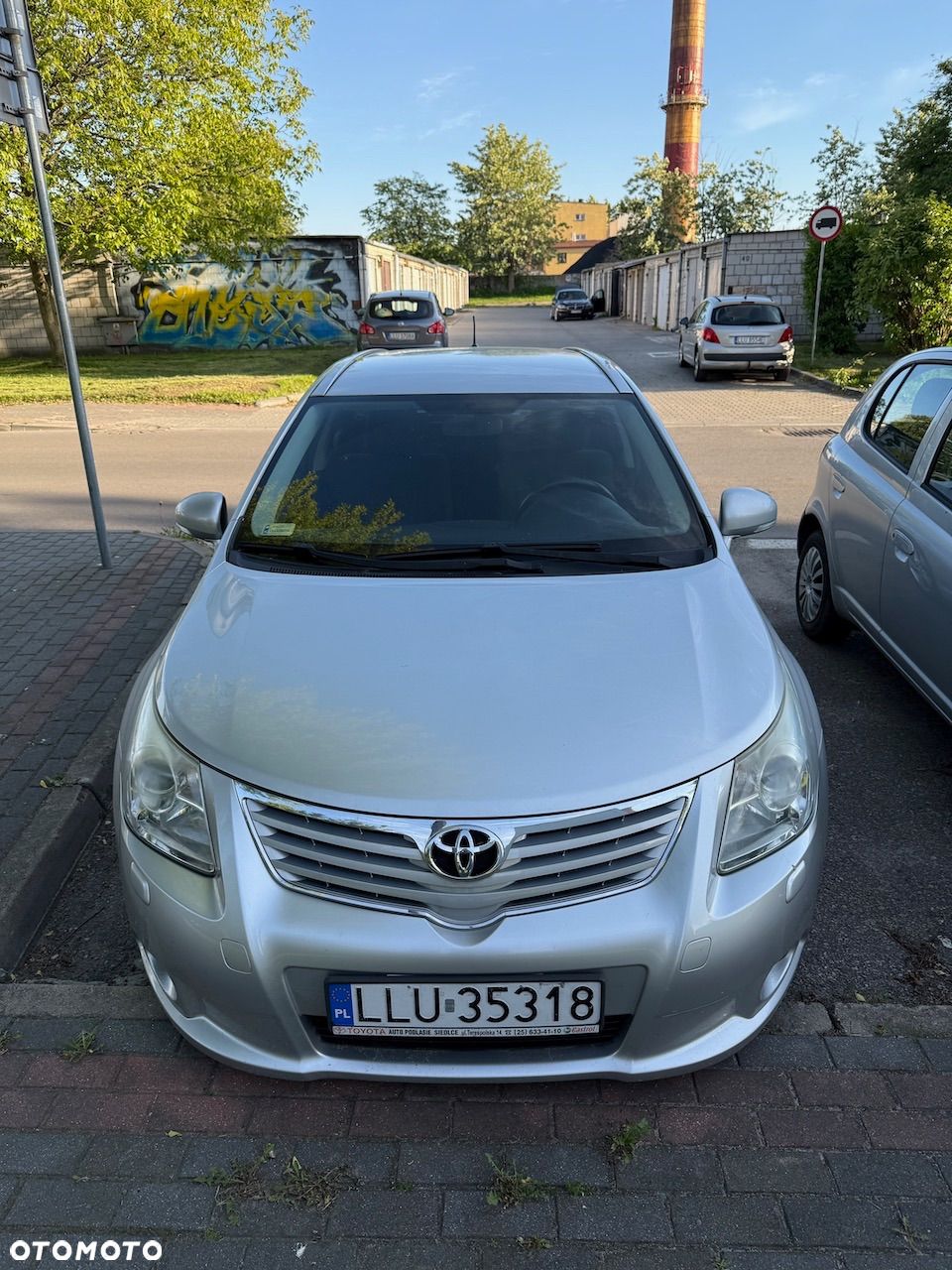 Toyota Avensis 1.8 Luna - 1