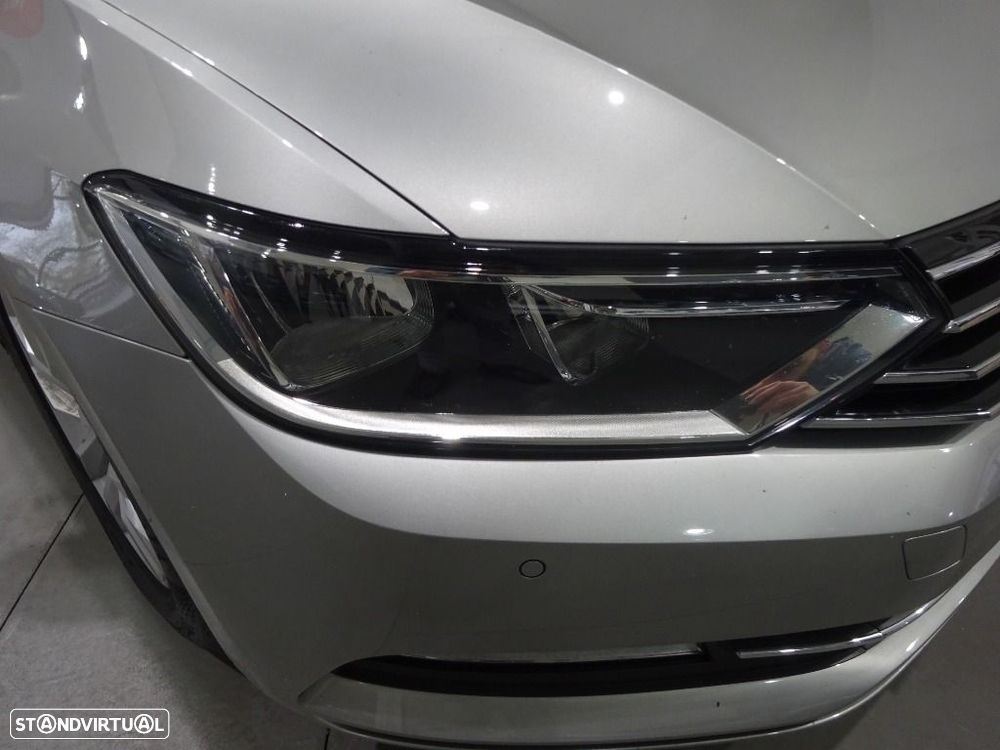 VW Passat 1.6 TDI Confortline - 33