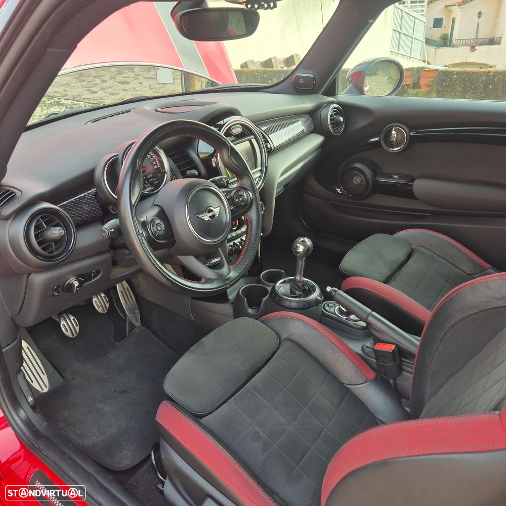 MINI 3 Portas John Cooper Works - 8