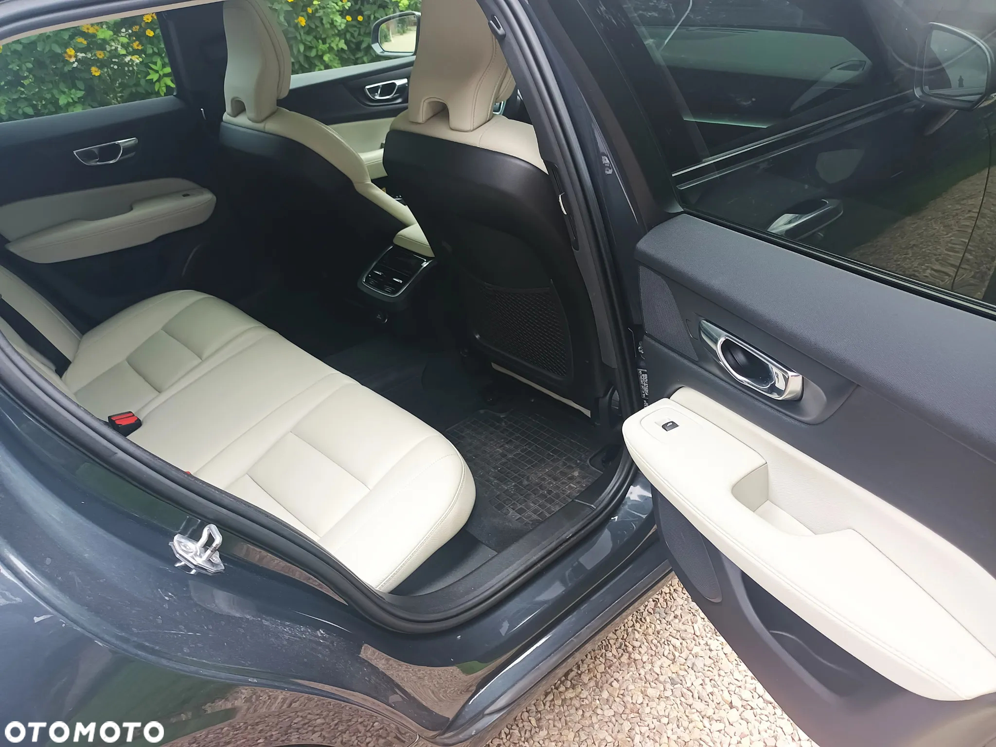 Volvo V60 D3 Inscription - 14