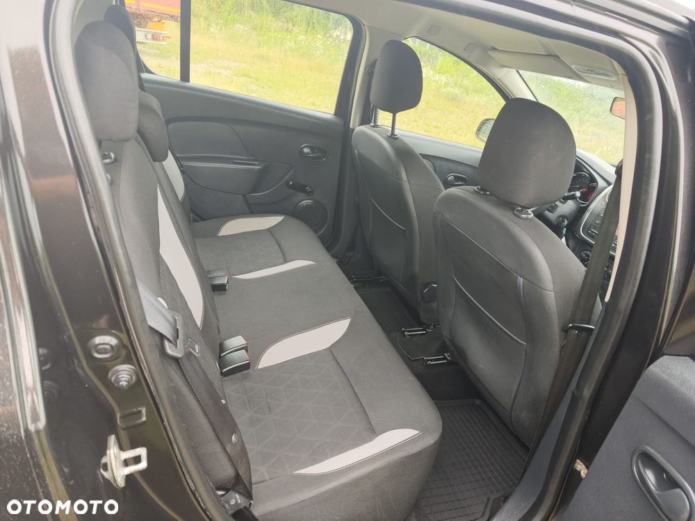 Dacia Sandero Stepway 1.5 dCi - 11