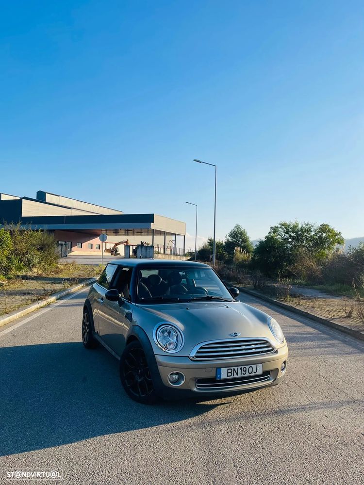 MINI 3 Portas Cooper - 1