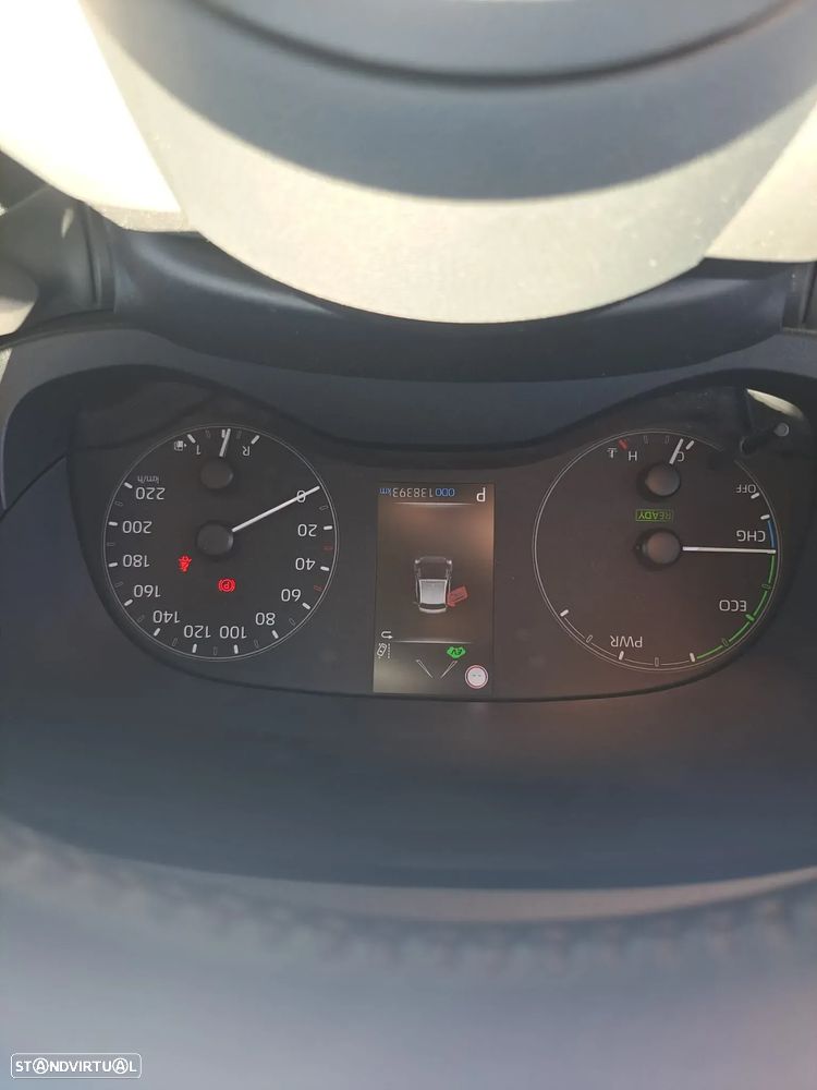 Toyota Yaris 1.5 HDF Comfort - 9