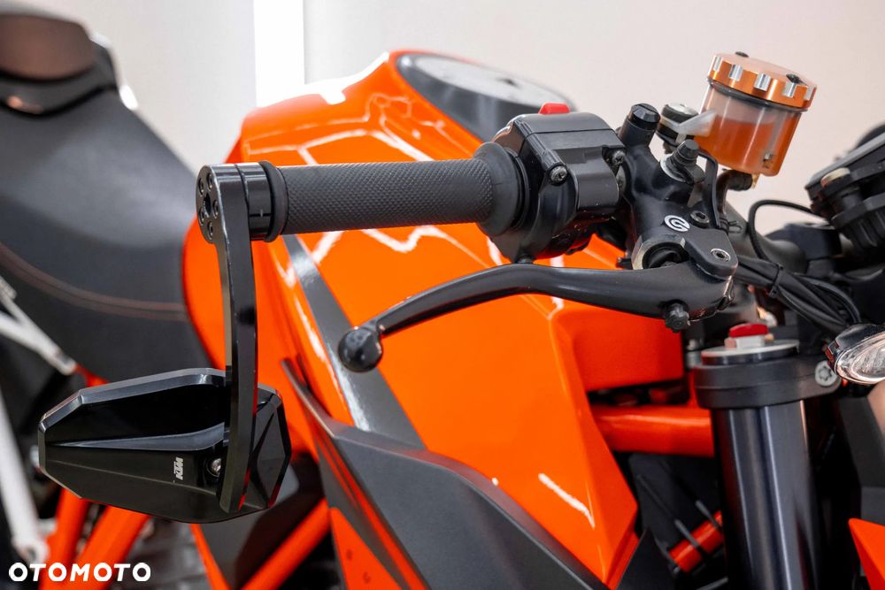 KTM Super Duke - 25