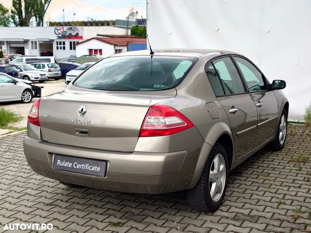 Renault Megane 1.6 Exception - 8