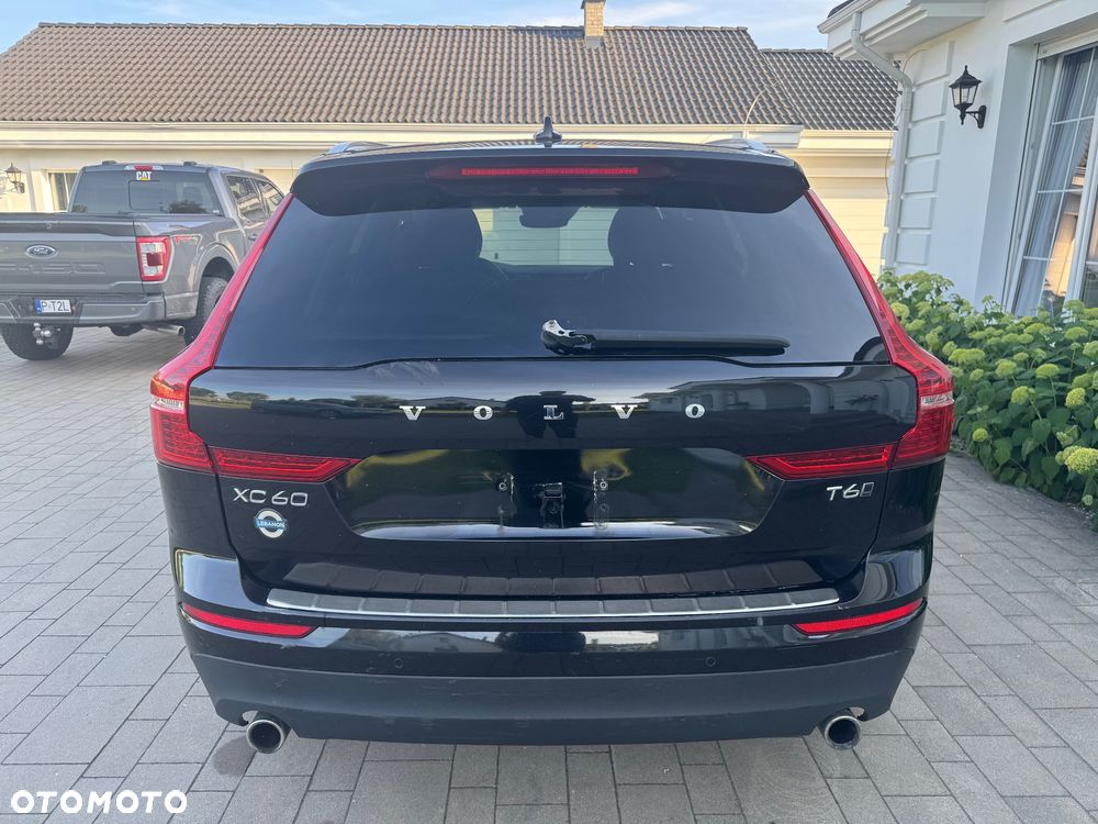 Volvo XC 60 T6 AWD Geartronic Momentum - 5