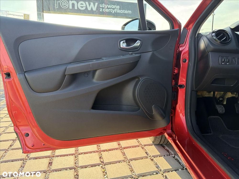 Renault Clio 1.2 16V Life - 10