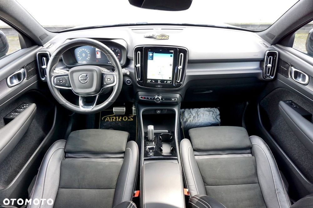 Volvo XC 40 D3 R-Design - 2