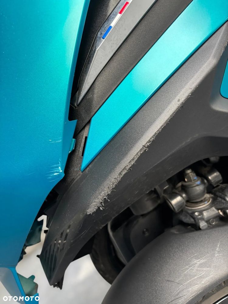 Peugeot Metropolis - 26