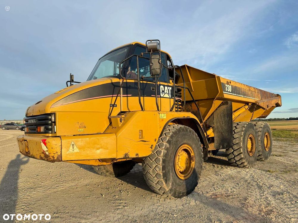 Caterpillar 730 - 7