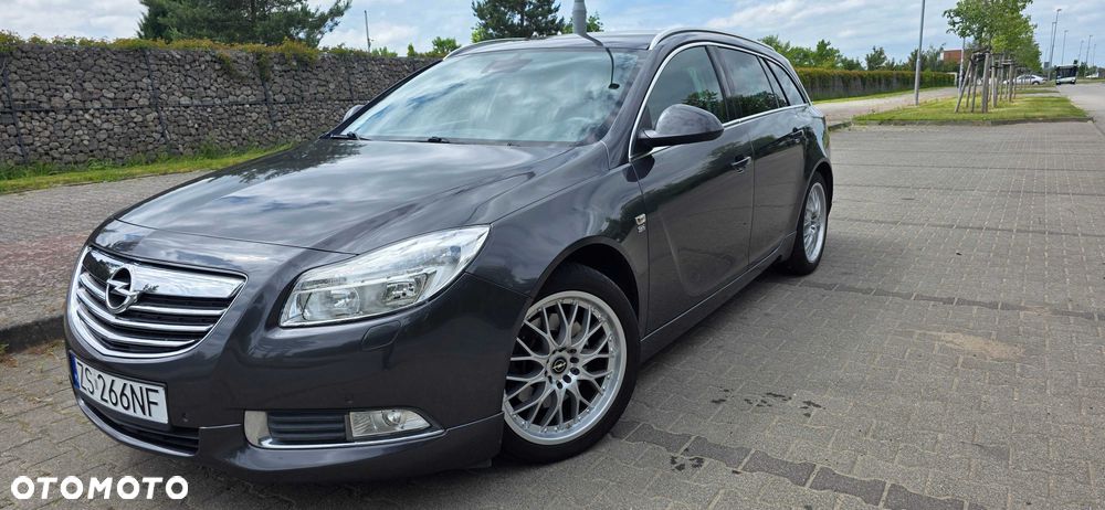 Opel Insignia - 1