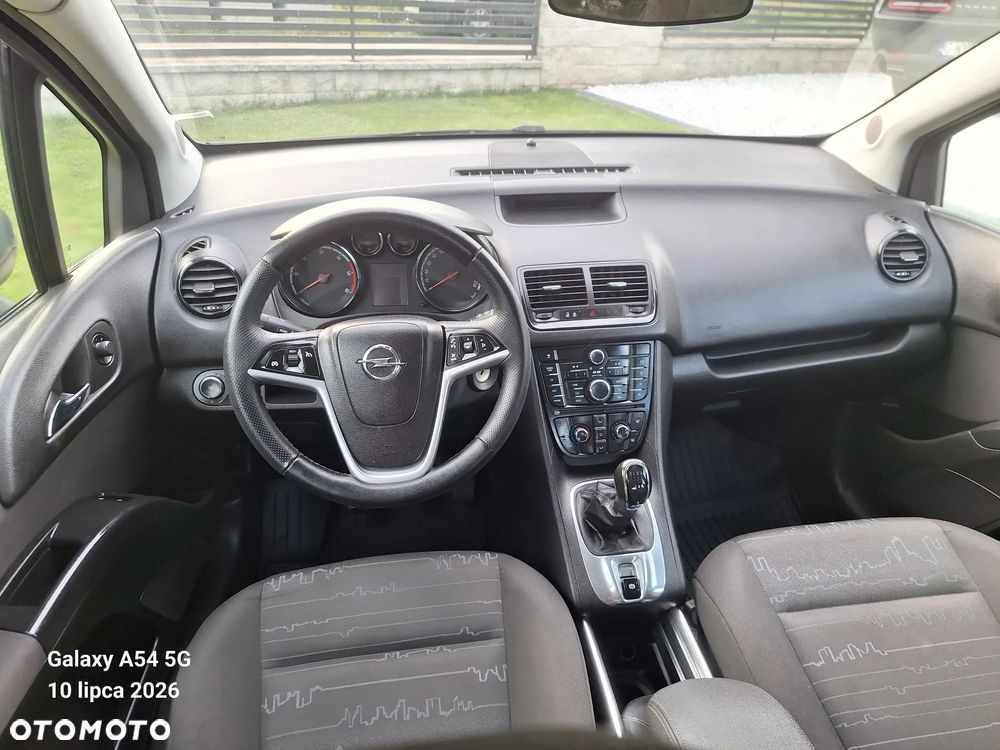 Opel Meriva - 24