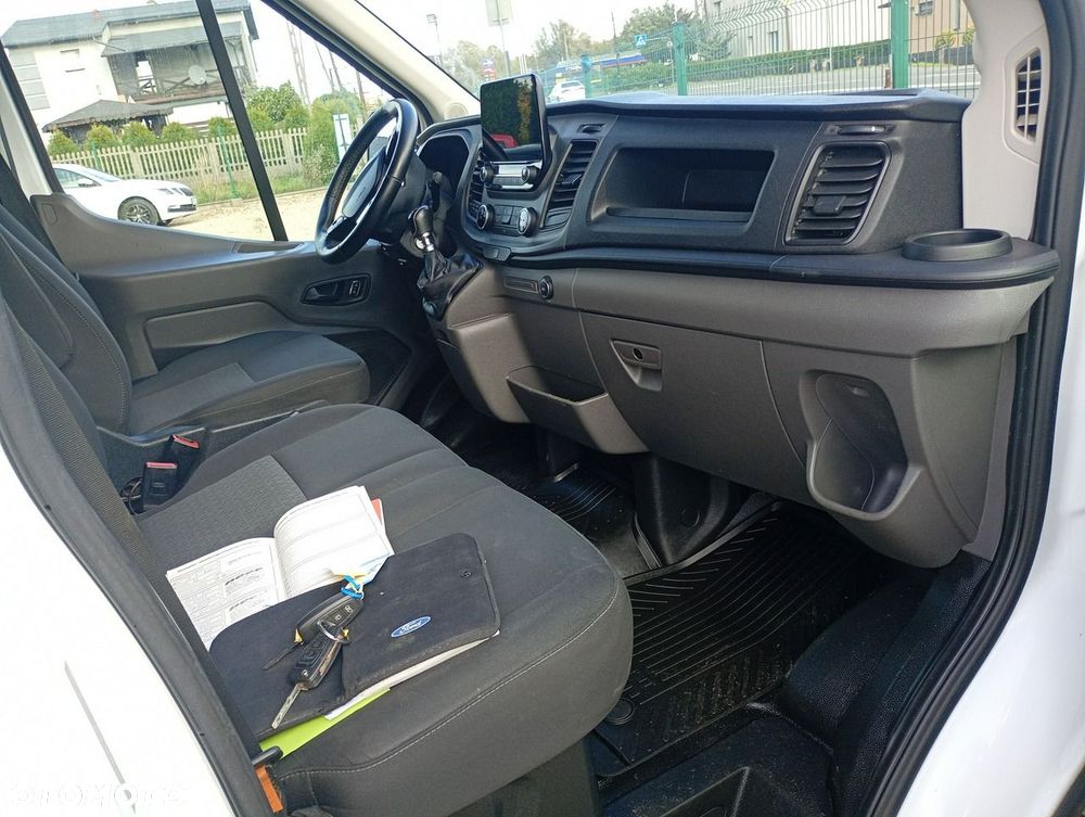 Ford Transit - 26